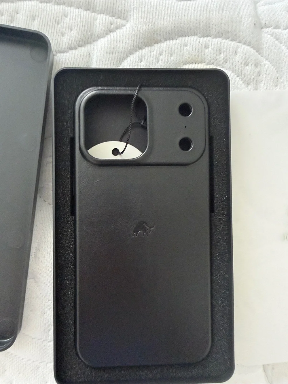 Black Leather Iphone 17 and 17 Pro Max IPhone Case Bullstrap